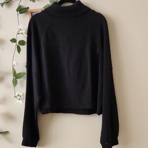 Aerie - NWT Black Turtlenevk Sweater - M